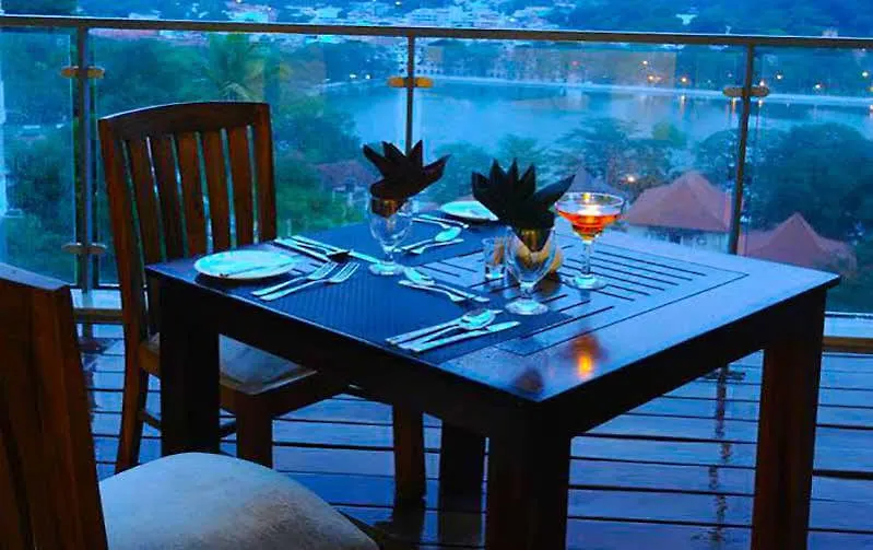Oak Ray Heritage Hotel Kandy Sri Lanca